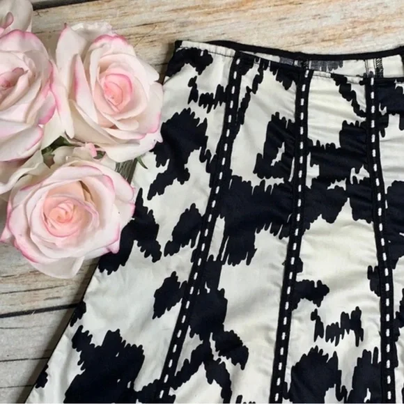 CAbi Ladies flared trumpet skirt - Picture 3 of 3